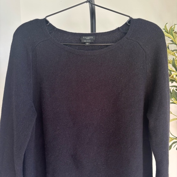 • [Talbots] Cashmere Sweater • - Picture 2 of 9